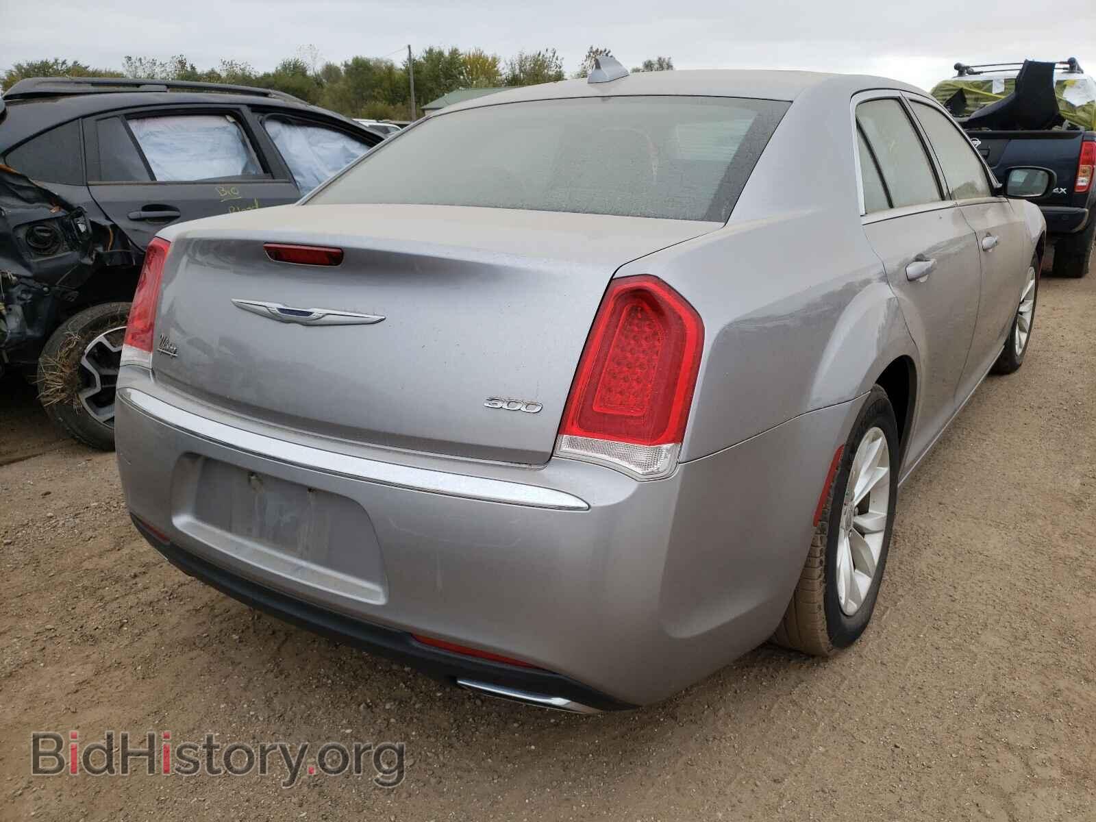 2015 CHRYSLER 300 - VIN: 2C3CCAAG8FH930176 - Фото 4