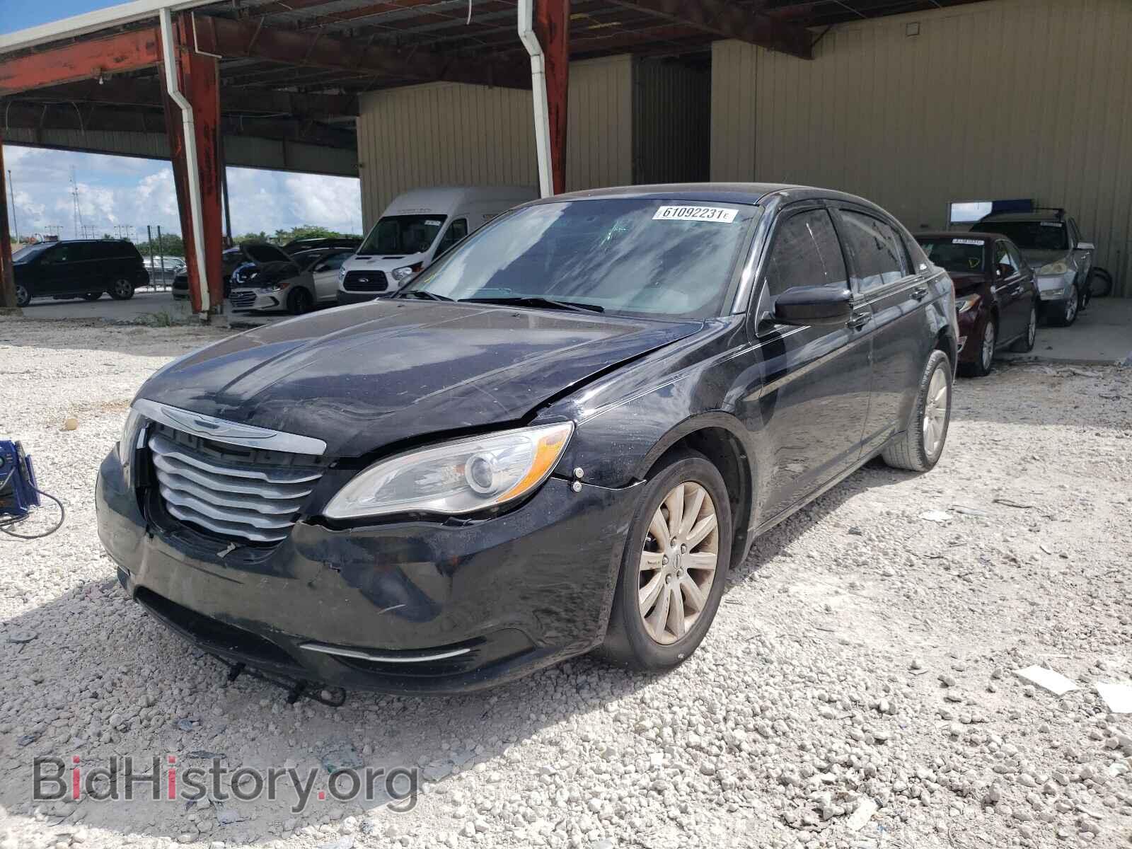 2013 CHRYSLER 200 - VIN: 1C3CCBBB3DN763593 - Фото 2