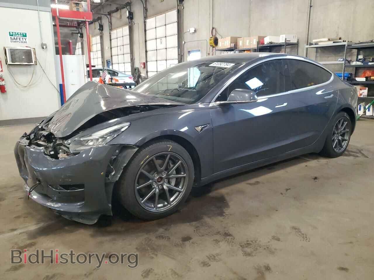 Фотография 5YJ3E1EB0JF077193 - TESLA MODEL 3 2018