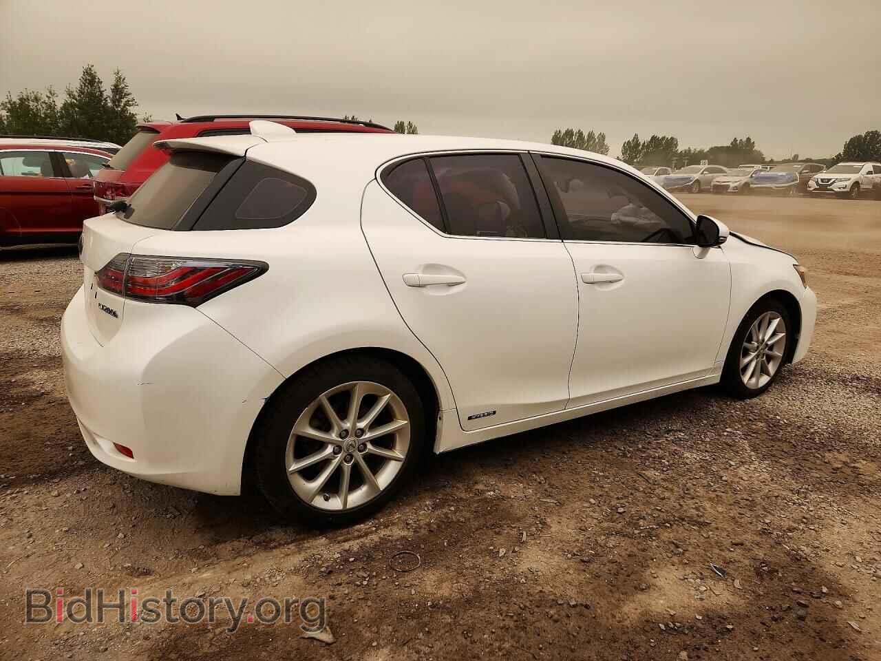 2011 LEXUS CT 200 - VIN: JTHKD5BH5B2007237 - Photo 3