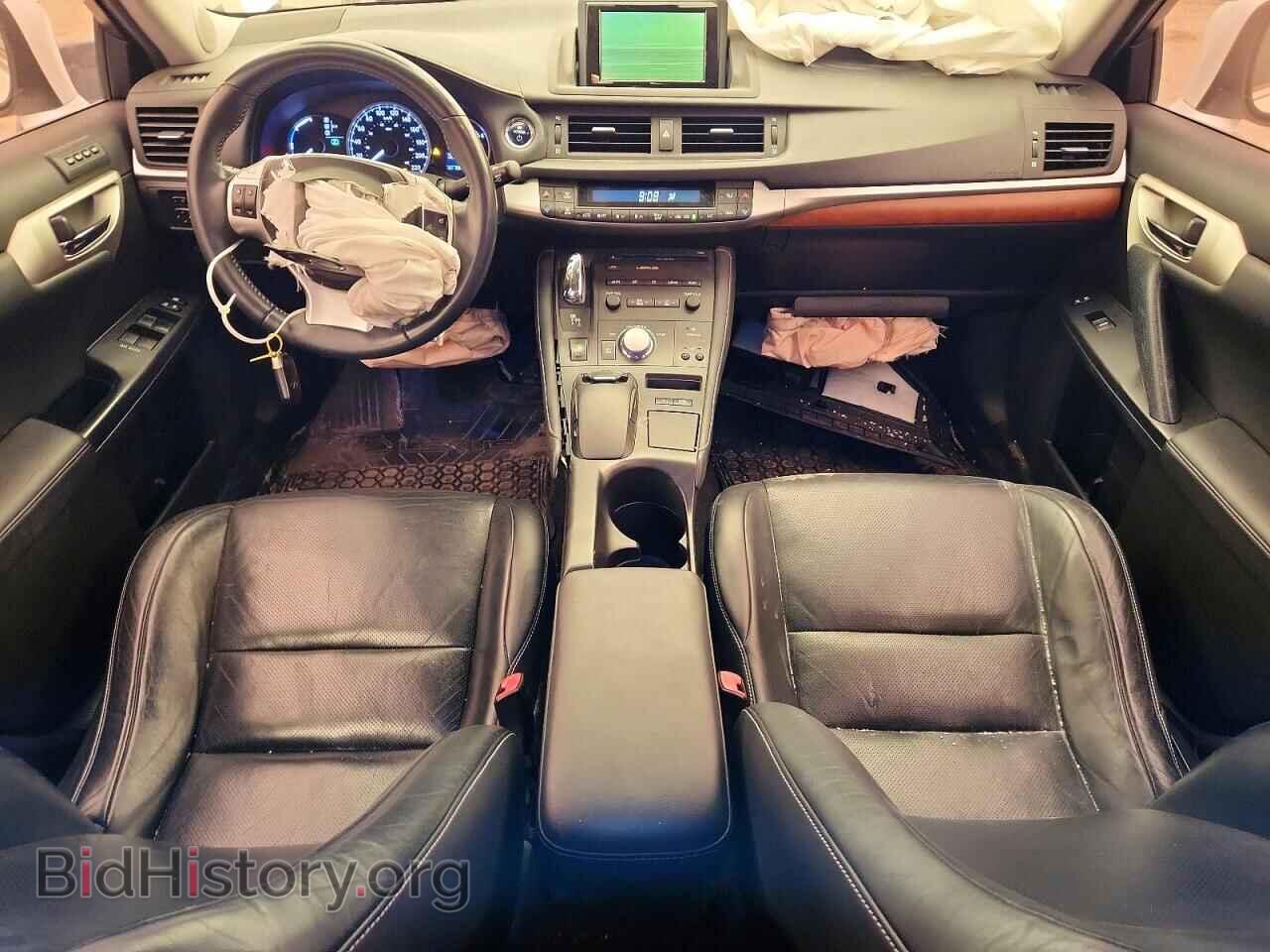 2011 LEXUS CT 200 - VIN: JTHKD5BH5B2007237 - Photo 8