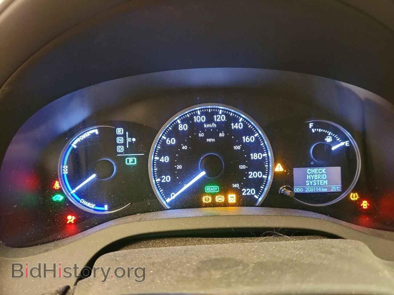 2011 LEXUS CT 200 - VIN: JTHKD5BH5B2007237 - Photo 9