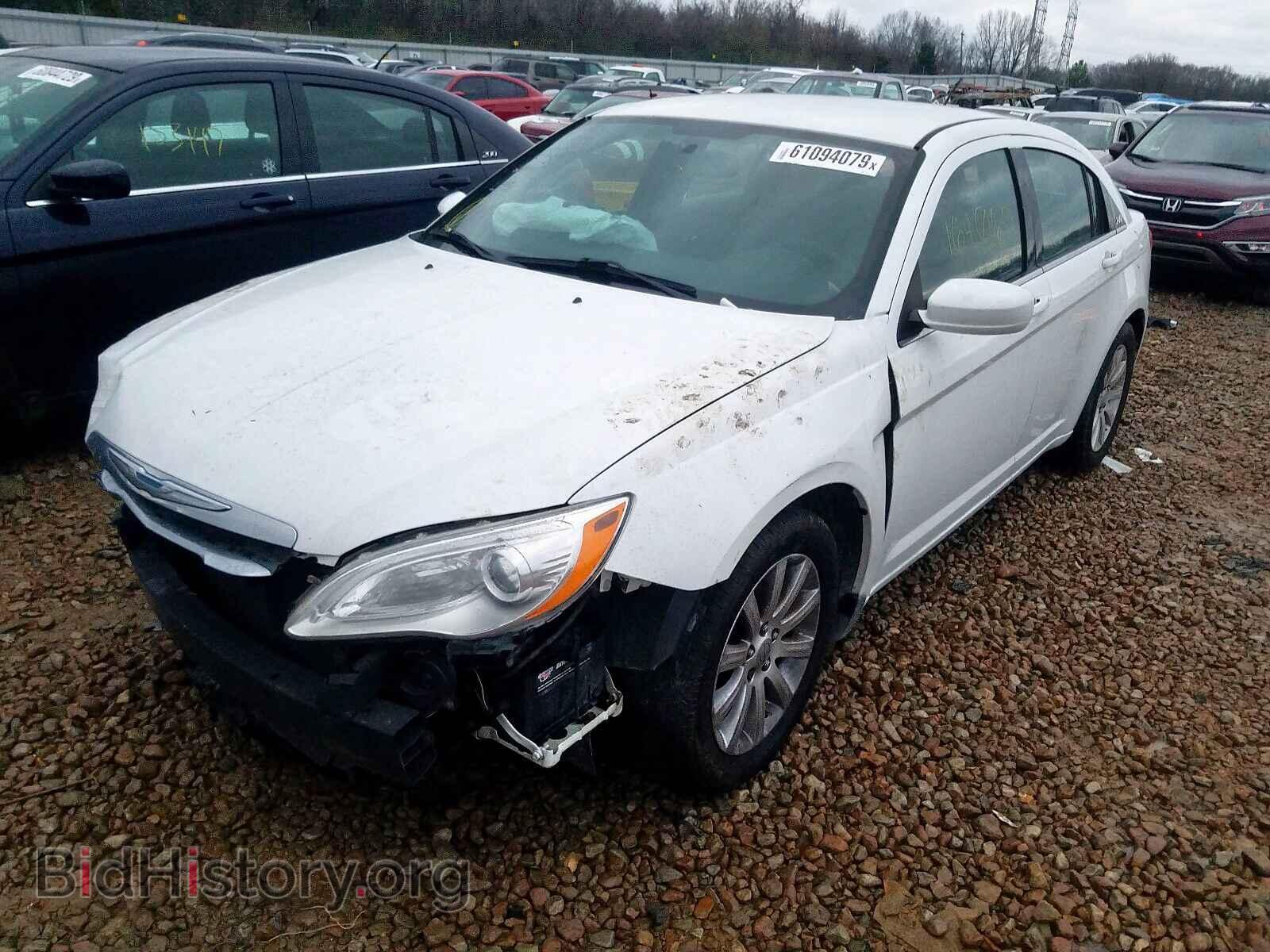 2014 CHRYSLER 200 - VIN: 1C3CCBBB7EN236271 - Фото 2