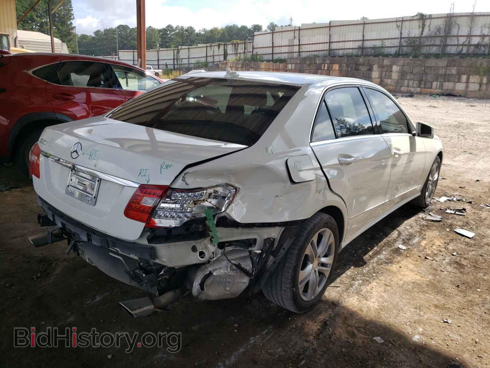 2011 MERCEDES-BENZ E-CLASS - VIN: WDDHF5GB5BA309617 - Фото 4