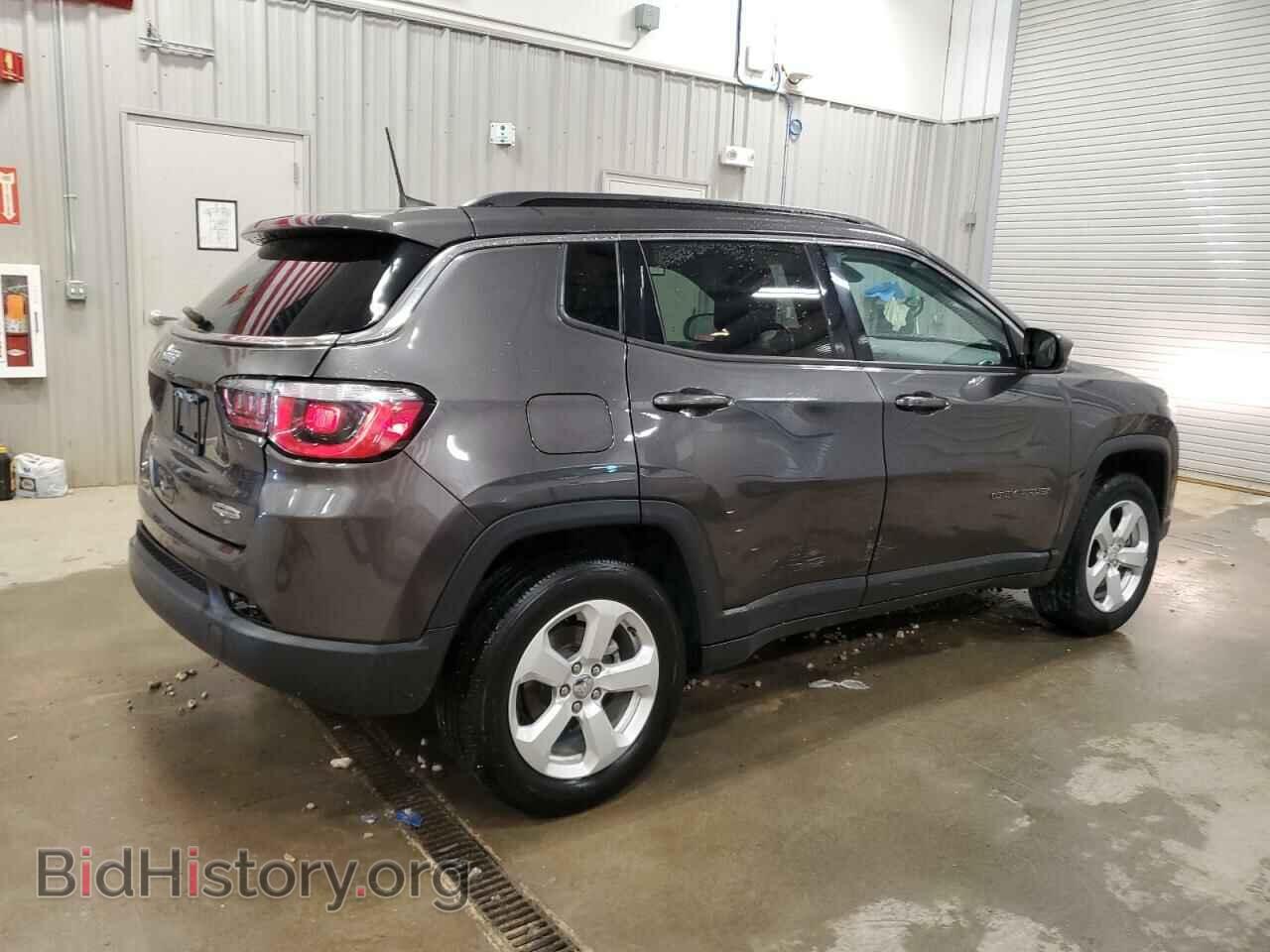 2018 JEEP COMPASS - VIN: 3C4NJDBB9JT500235 - Фото 3
