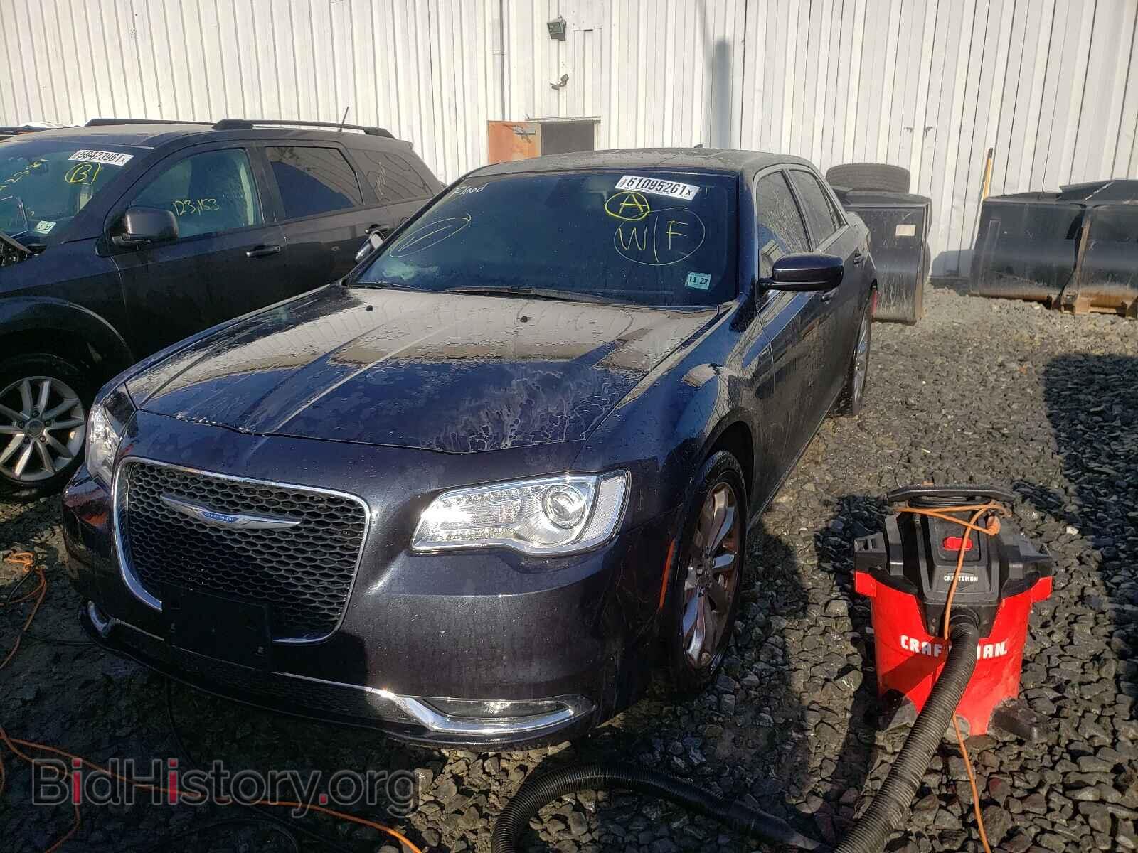 2017 CHRYSLER 300 - VIN: 2C3CCARG5HH604147 - Фото 2