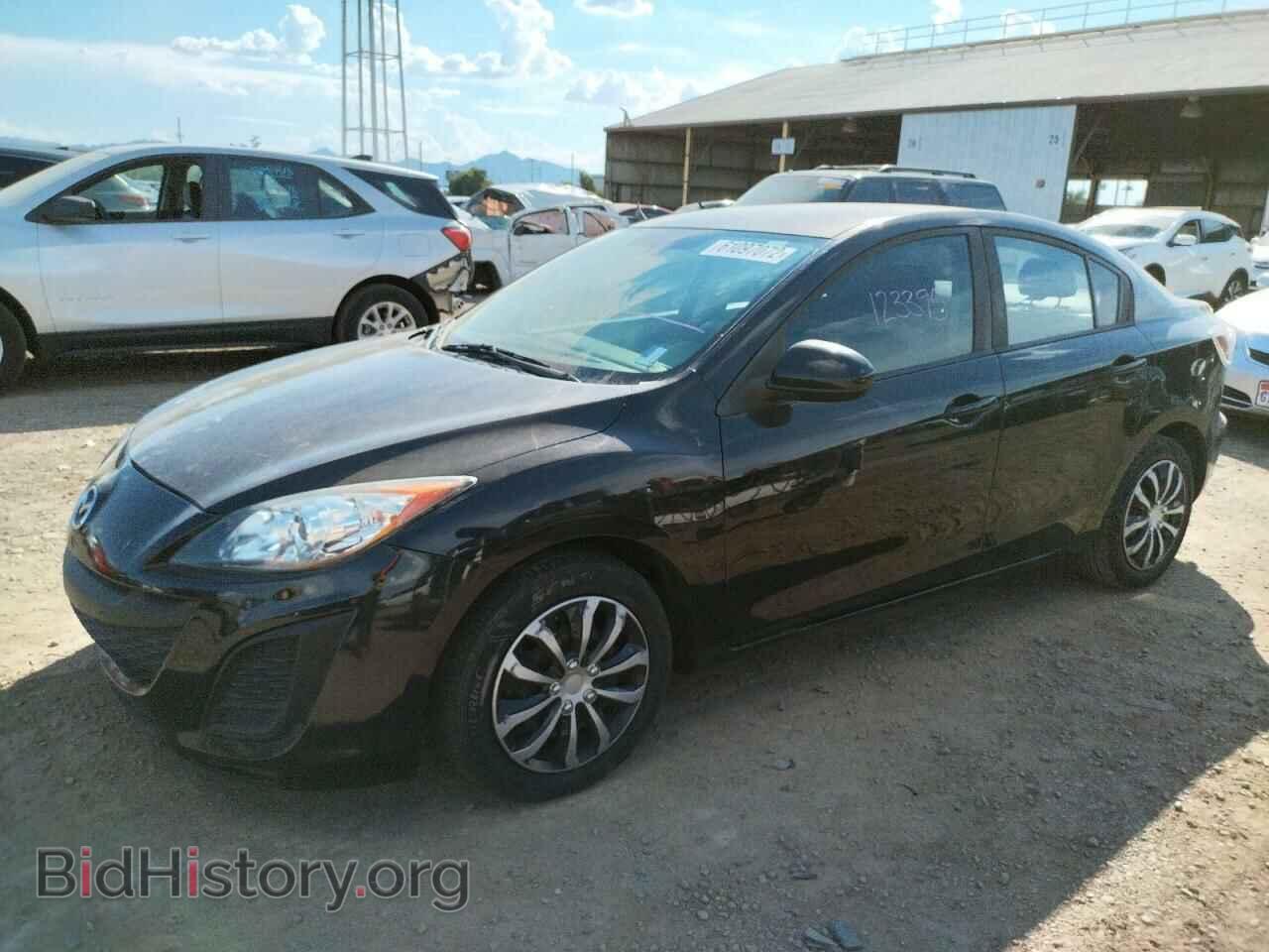 2011 MAZDA 3 - VIN: JM1BL1UG9B1403226 - Фото 2