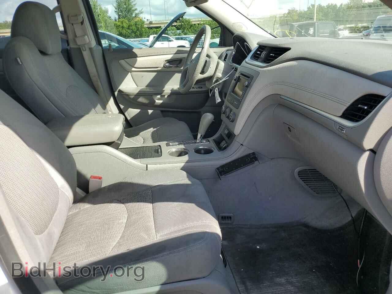 2017 CHEVROLET TRAVERSE - VIN: 1GNKRFKD2HJ310519 - Фото 5