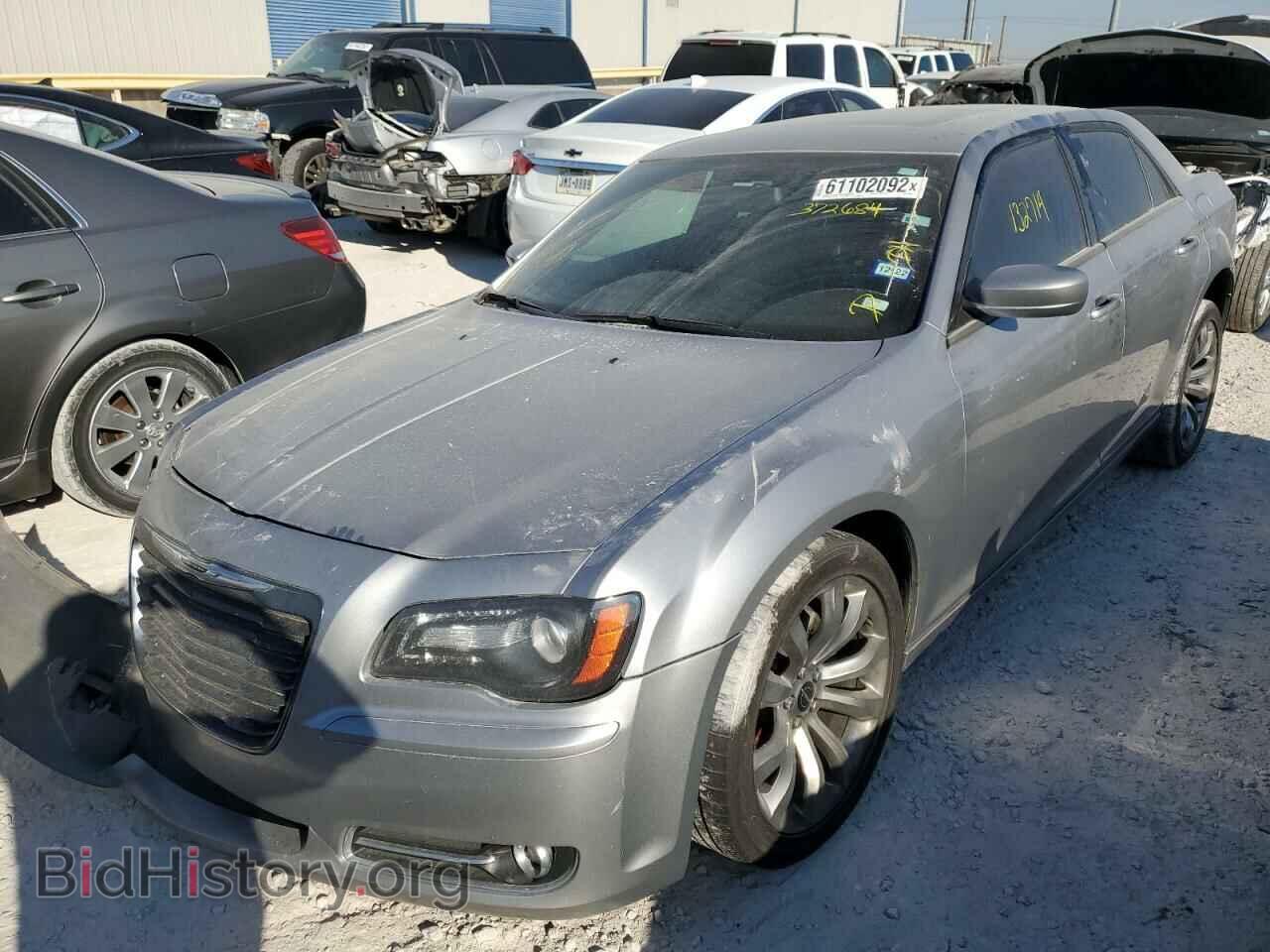 2014 CHRYSLER 300 - VIN: 2C3CCABG1EH372684 - Фото 2
