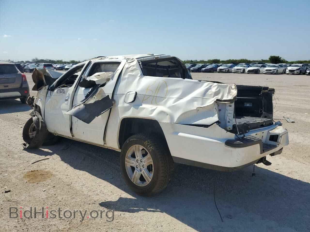 2013 HONDA RIDGELINE - VIN: 5FPYK1F58DB003720 - Фото 2