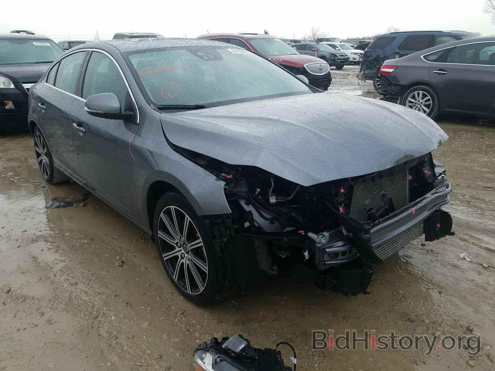 Photo LYV402HM1HB125673 - VOLVO S60 2017