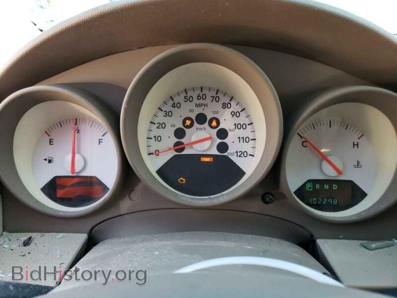 2008 Dodge CALIBER (VIN 1B3HB28B88D674028) — фото 9 из 13