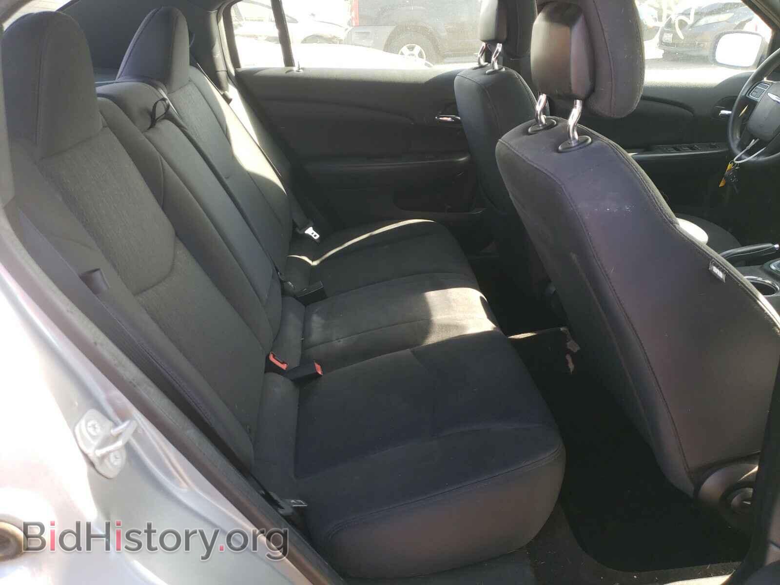 2014 CHRYSLER 200 - VIN: 1C3CCBAB3EN208954 - Фото 6