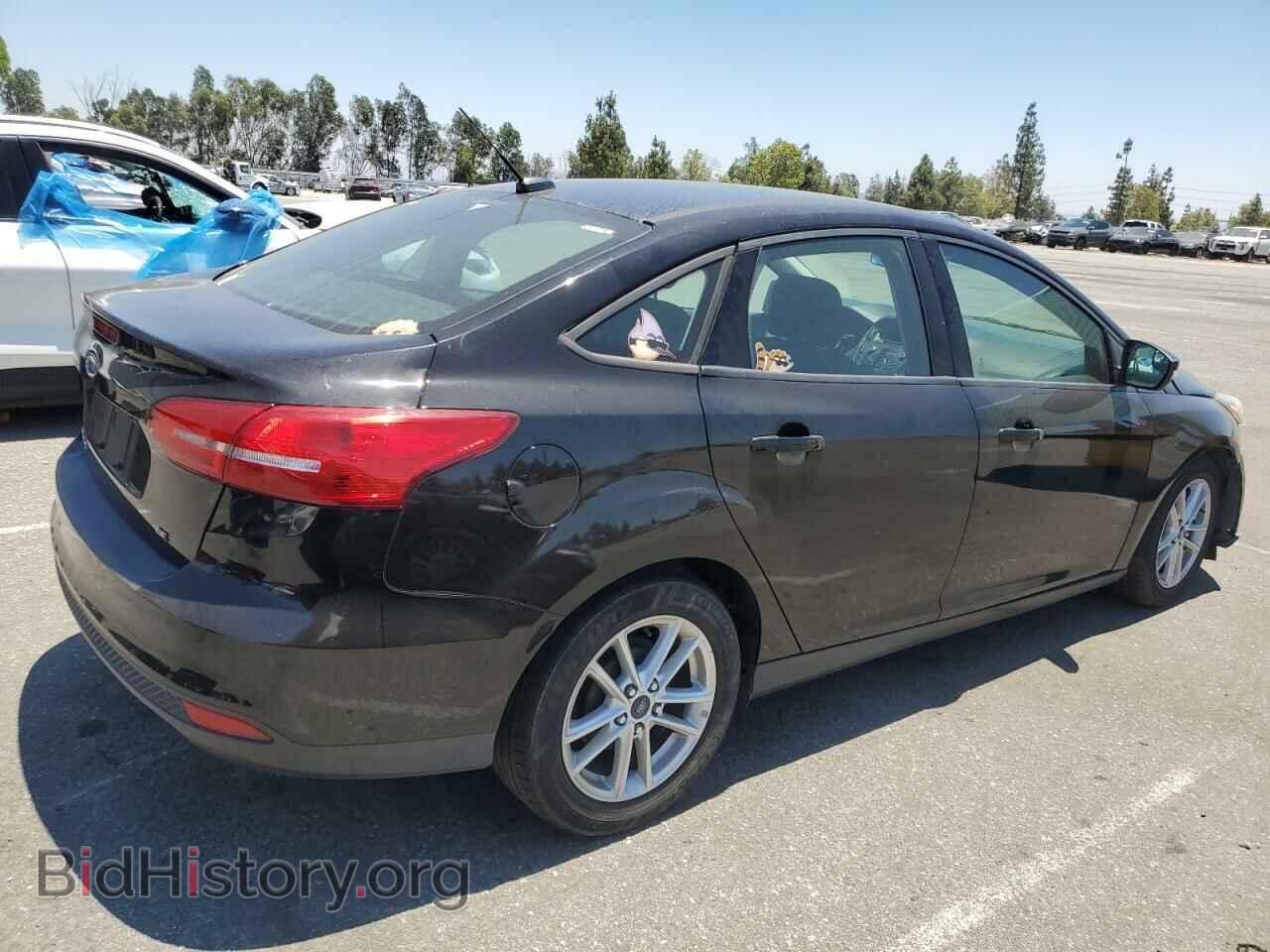2017 FORD FOCUS - VIN: 1FADP3F2XHL296393 - Photo 3
