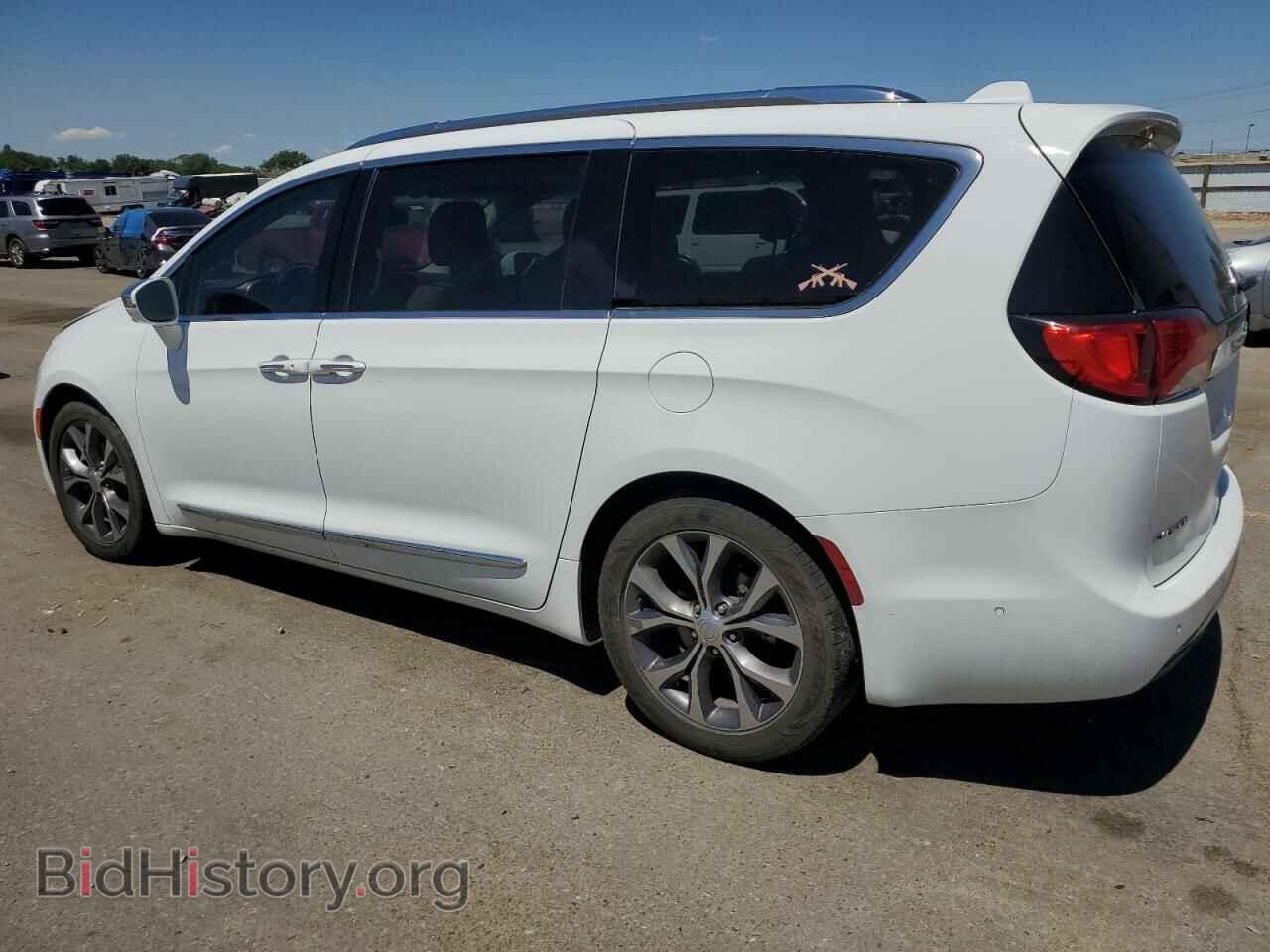 2017 CHRYSLER PACIFICA - VIN: 2C4RC1GG4HR507797 - Photo 2
