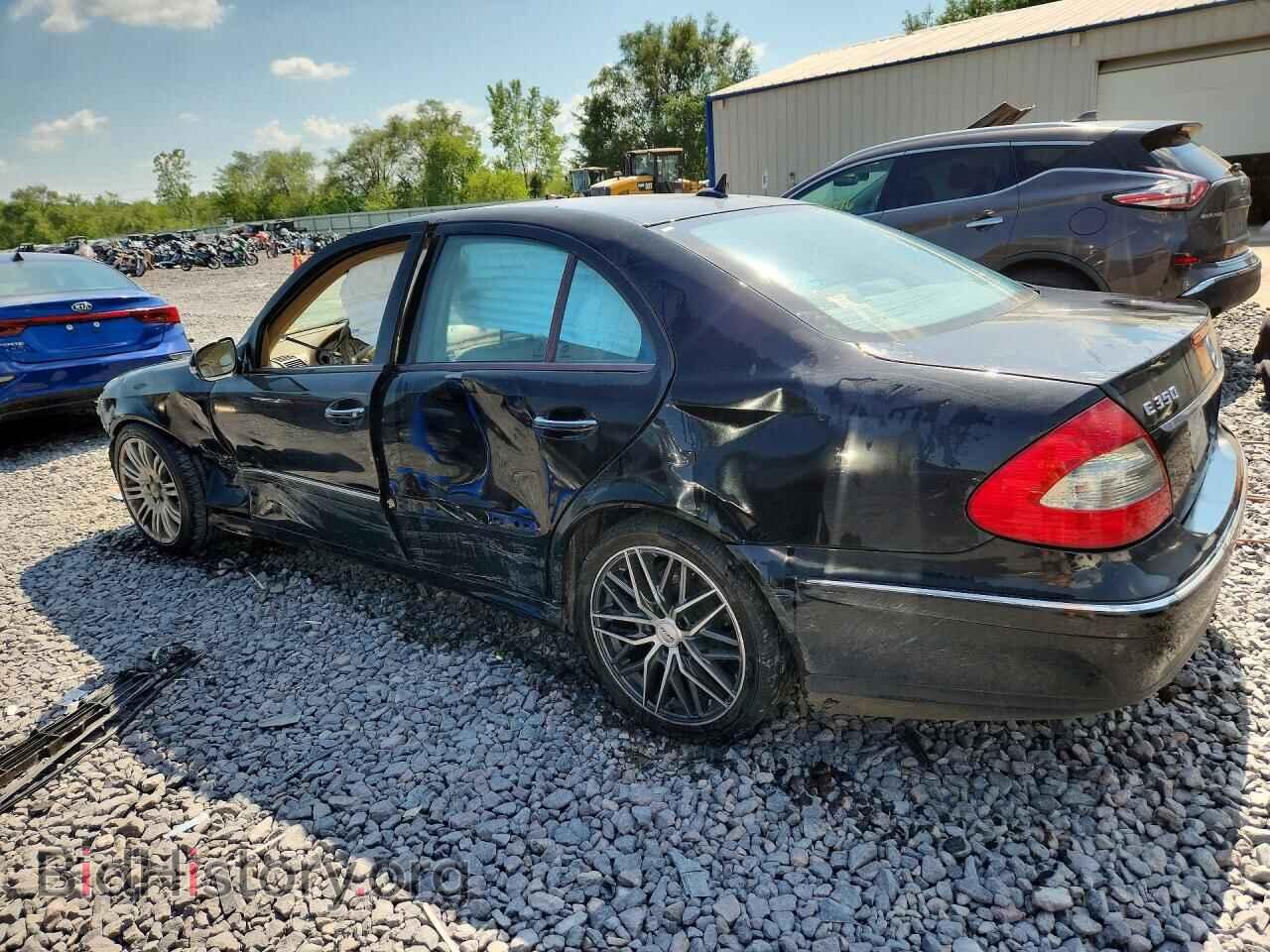 2008 MERCEDES-BENZ E-CLASS - VIN: WDBUF56X68B217536 - Фото 2