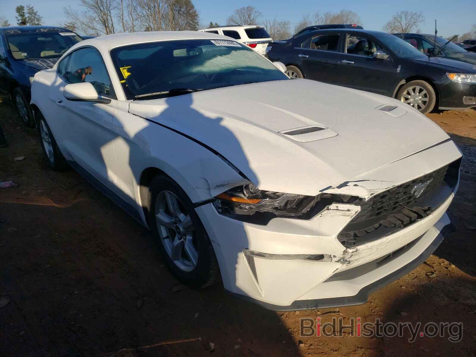 Photo 1FA6P8TH6J5120529 - FORD MUSTANG 2018