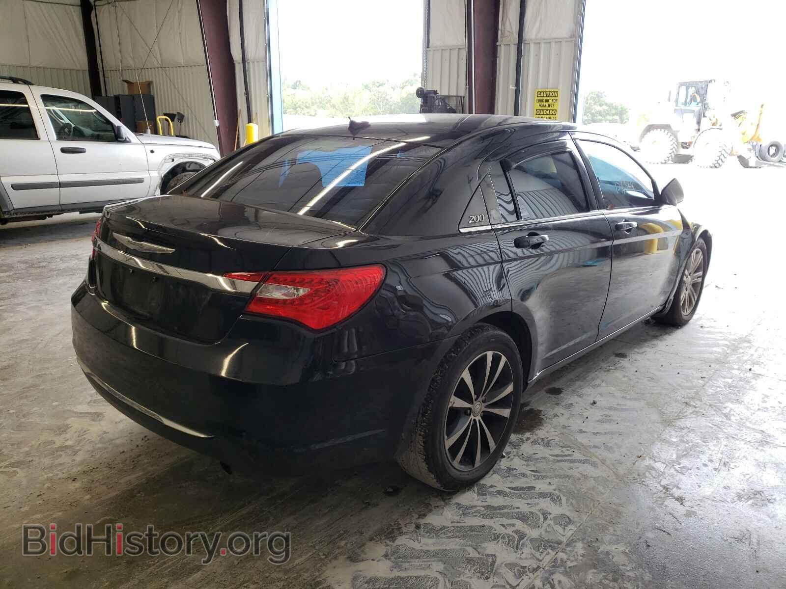 2012 CHRYSLER 200 - VIN: 1C3CCBBB0CN302818 - Фото 4