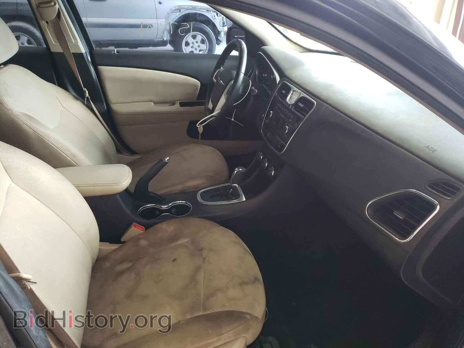2012 CHRYSLER 200 - VIN: 1C3CCBBB0CN302818 - Фото 5