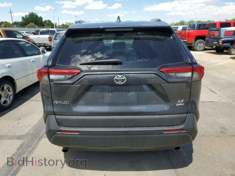 2020 Toyota RAV4 (VIN 2T3F1RFVXLC106021) — фото 6 из 13