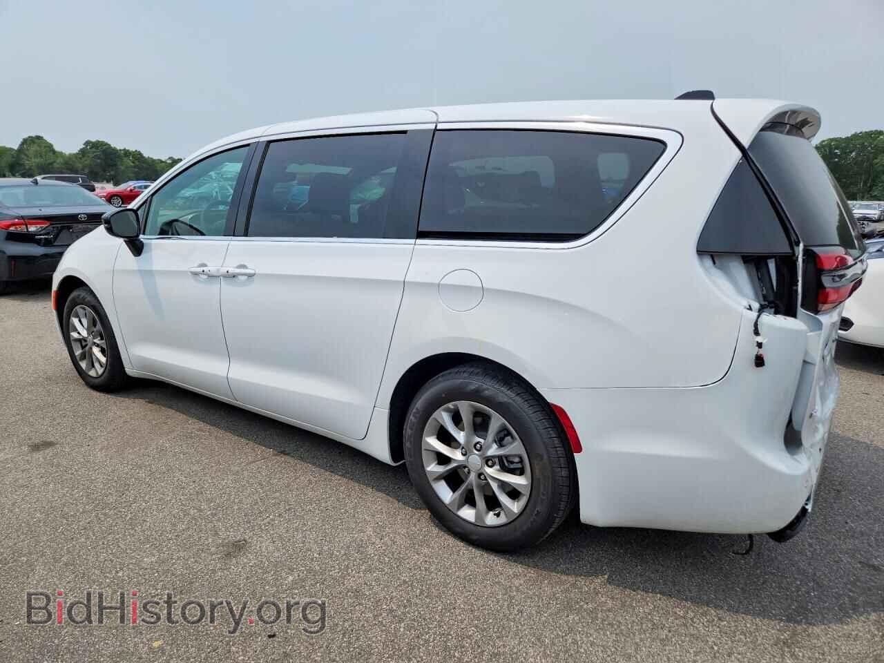 2027 CHRYSLER PACIFICA - VIN: 2C4RC1GG9VR567778 - Photo 2