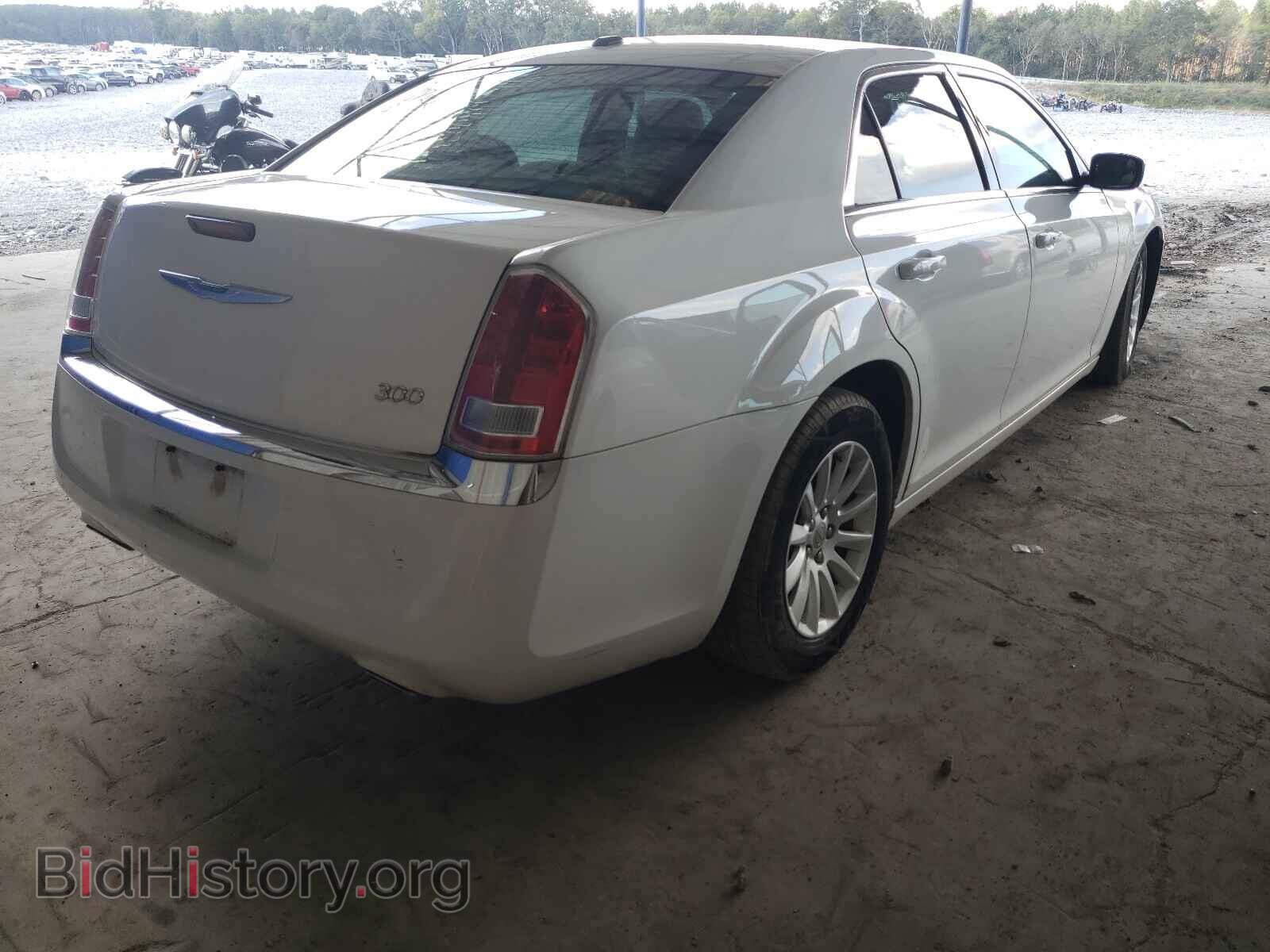 2013 CHRYSLER 300 - VIN: 2C3CCAAG6DH508744 - Фото 4