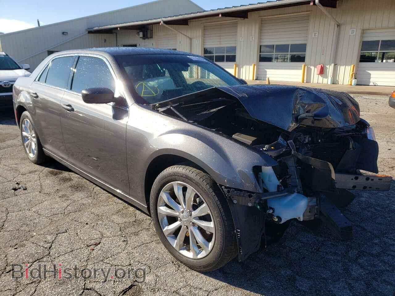 Фотография 2C3CCARG2JH282170 - CHRYSLER 300 2018