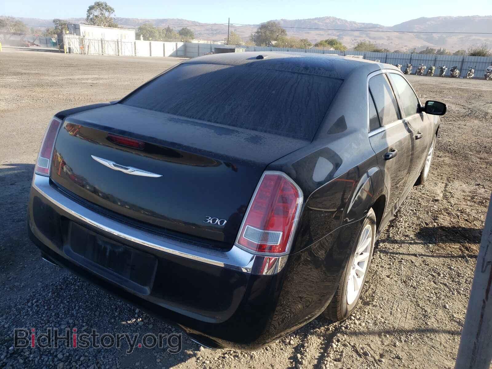 2012 CHRYSLER 300 - VIN: 2C3CCAAG3CH116884 - Photo 4
