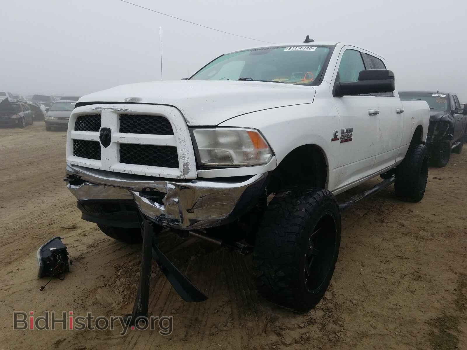 2016 RAM 2500 - VIN: 3C6UR5DL1GG310812 - Photo 2