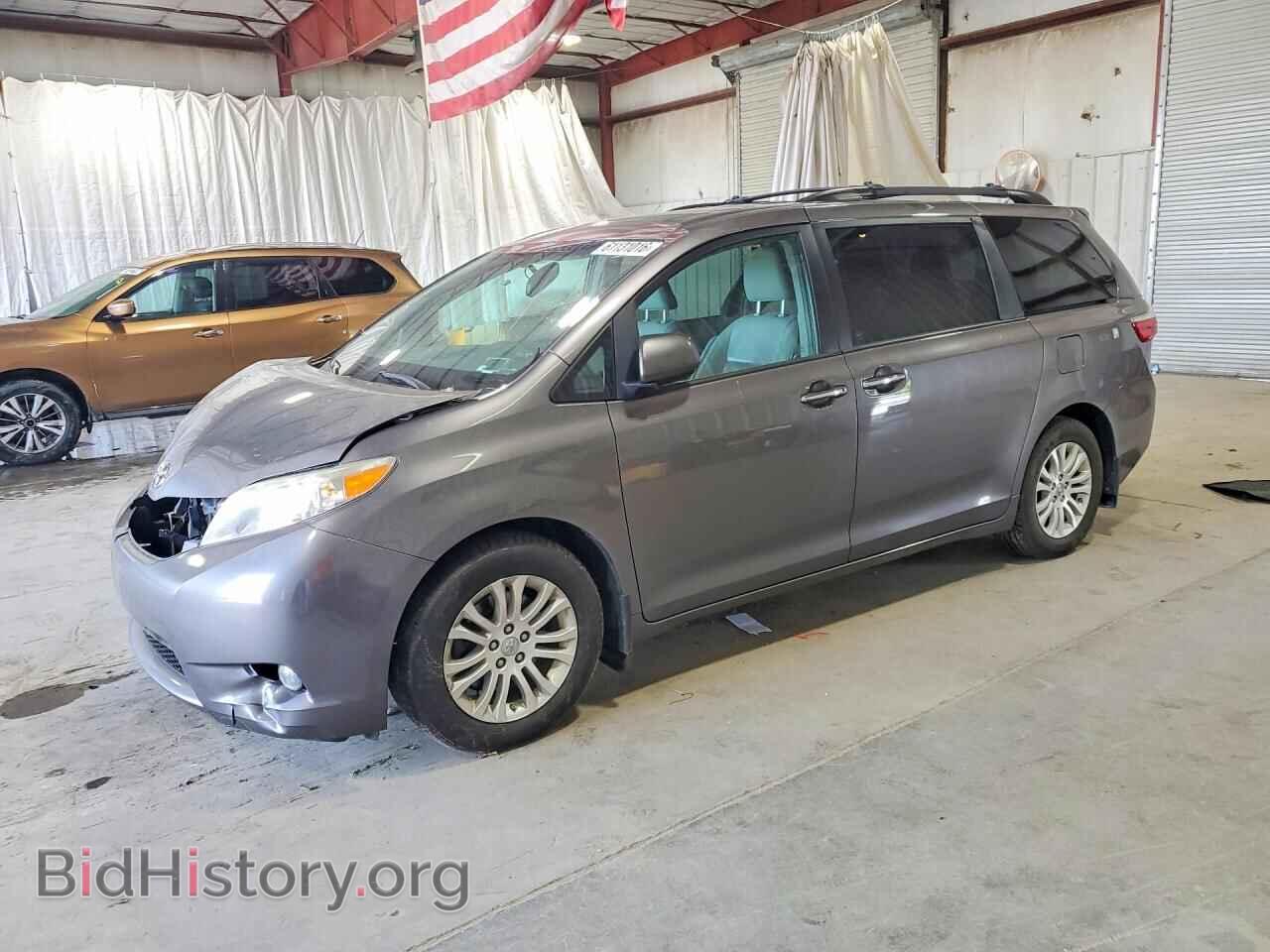 Photo 5TDYZ3DC0HS893407 - TOYOTA SIENNA 2017