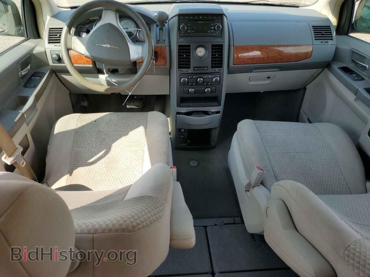 2008 CHRYSLER MINIVAN - VIN: 2A8HR44H88R628351 - Фото 8