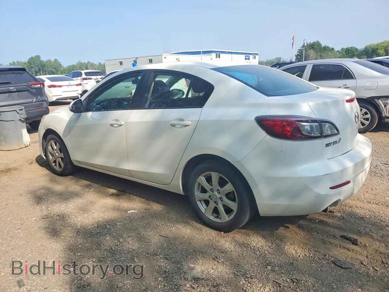 2013 MAZDA 3 - VIN: JM1BL1UF0D1717700 - Фото 2