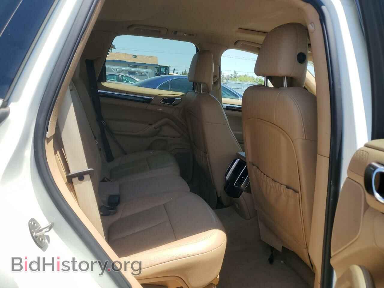 2011 PORSCHE CAYENNE - VIN: WP1AA2A25BLA01979 - Photo 10
