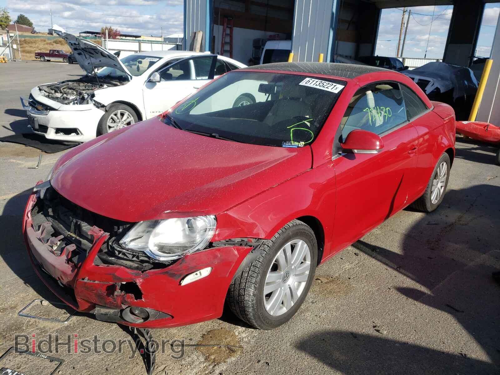 2007 VOLKSWAGEN EOS - VIN: WVWBA71F67V028688 - Фото 2