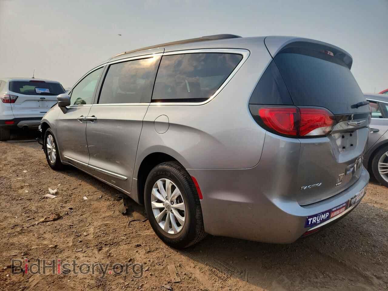2017 CHRYSLER PACIFICA - VIN: 2C4RC1BG8HR823839 - Photo 2