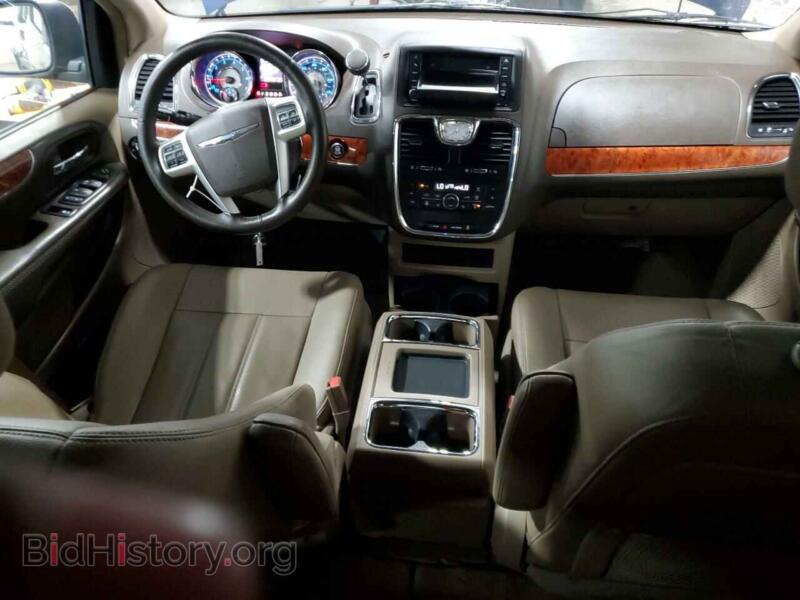 2016 Chrysler MINIVAN (VIN 2C4RC1CG1GR215514) — photo 8 of 14