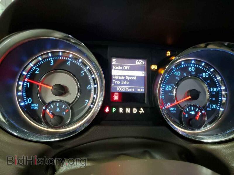 2016 Chrysler MINIVAN (VIN 2C4RC1CG1GR215514) — photo 9 of 14