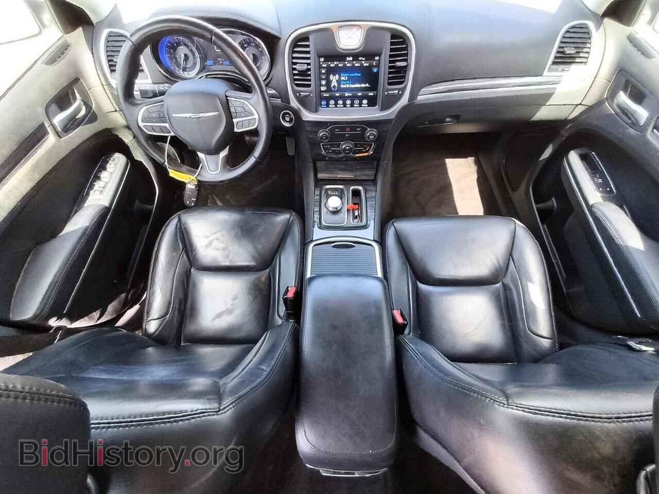 2018 CHRYSLER 300 - VIN: 2C3CCAAG6JH314159 - Фото 8
