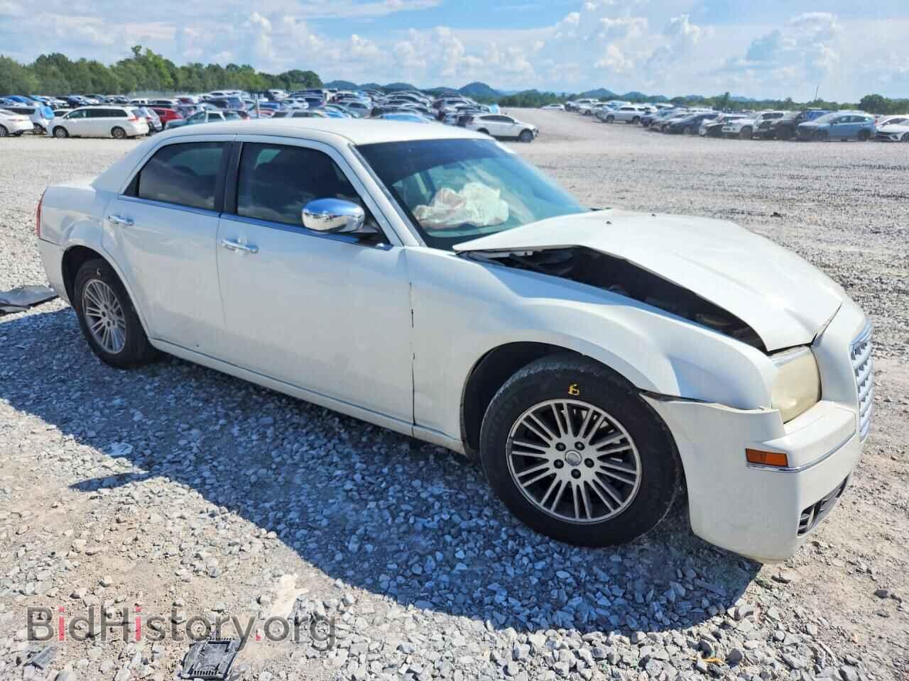 2010 CHRYSLER 300 - VIN: 2C3CA4CD2AH105317 - Фото 4