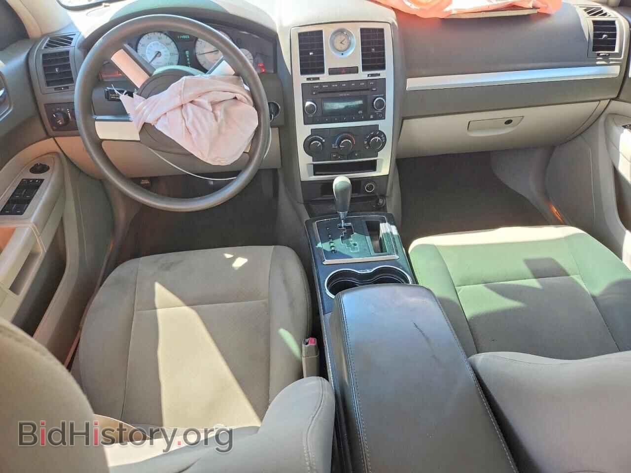 2010 CHRYSLER 300 - VIN: 2C3CA4CD2AH105317 - Фото 8