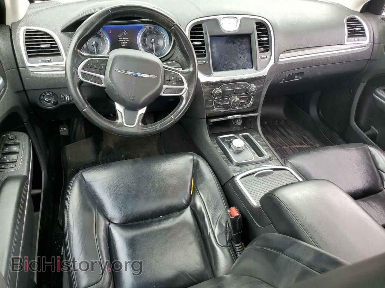 2019 CHRYSLER 300 - VIN: 2C3CCAAG6KH651254 - Фото 8