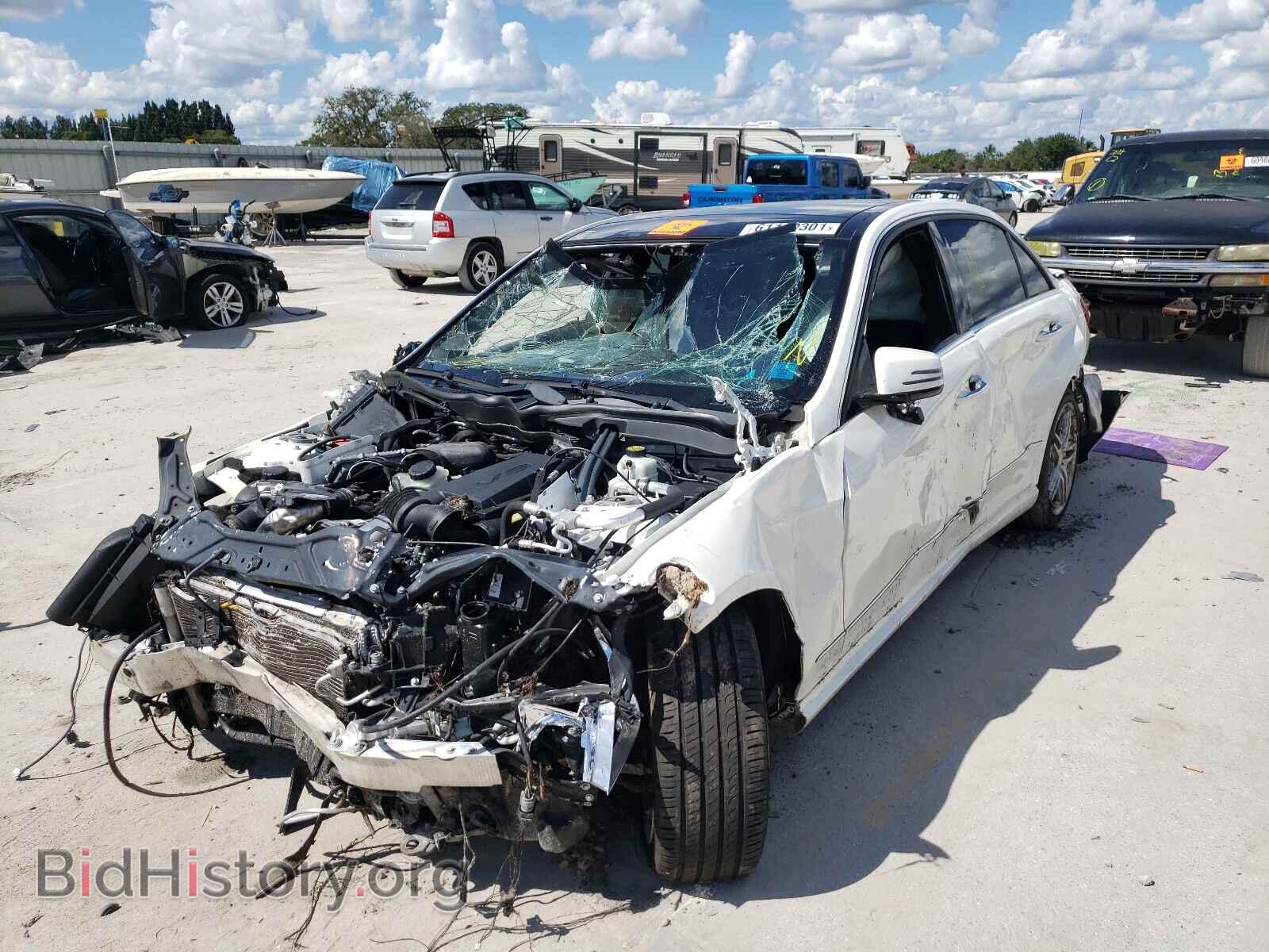 2013 MERCEDES-BENZ E-CLASS - VIN: WDDHF9BB6DA758130 - Фото 2