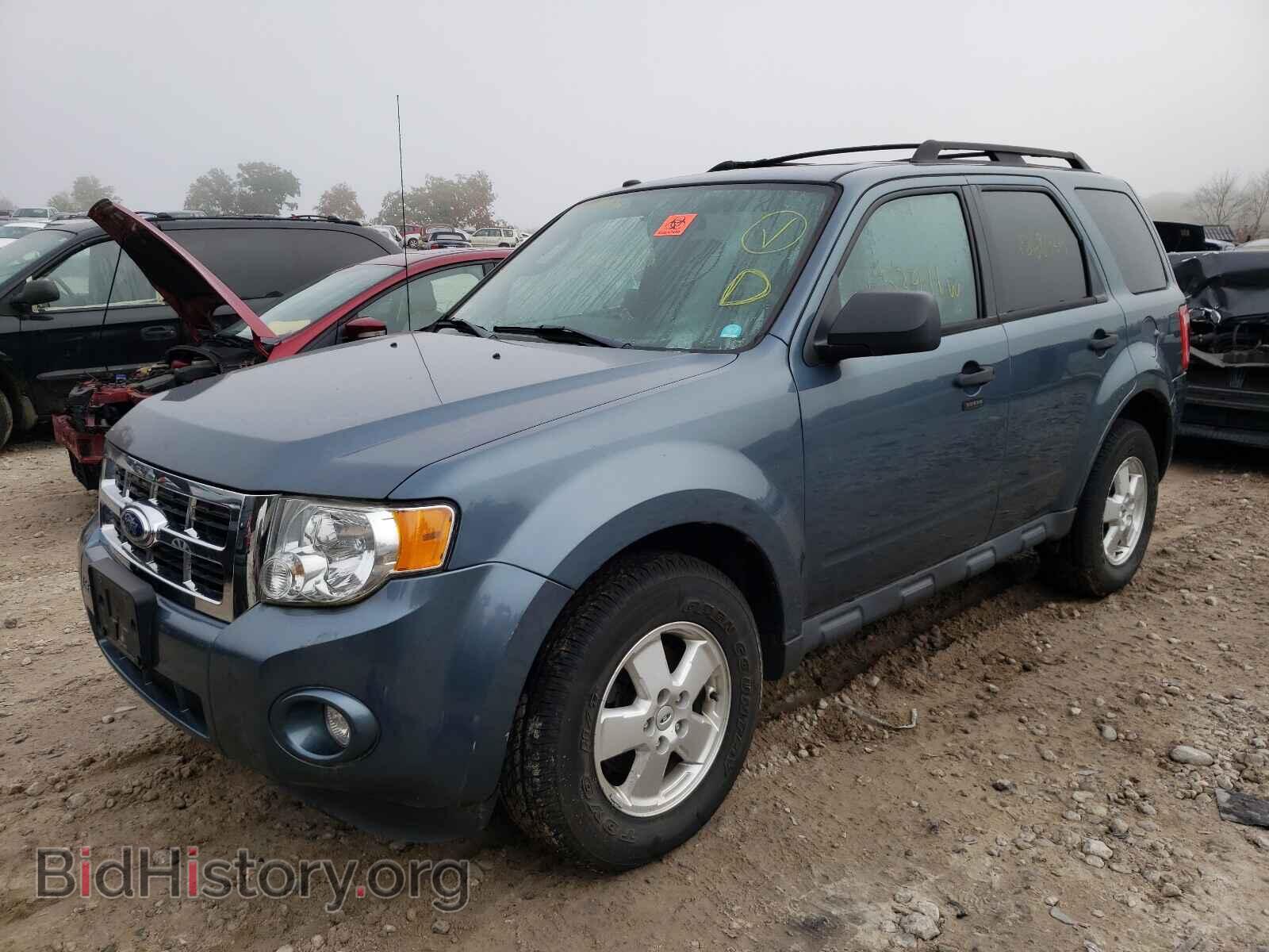 2011 FORD ESCAPE - VIN: 1FMCU9DG2BKC46421 - Photo 2