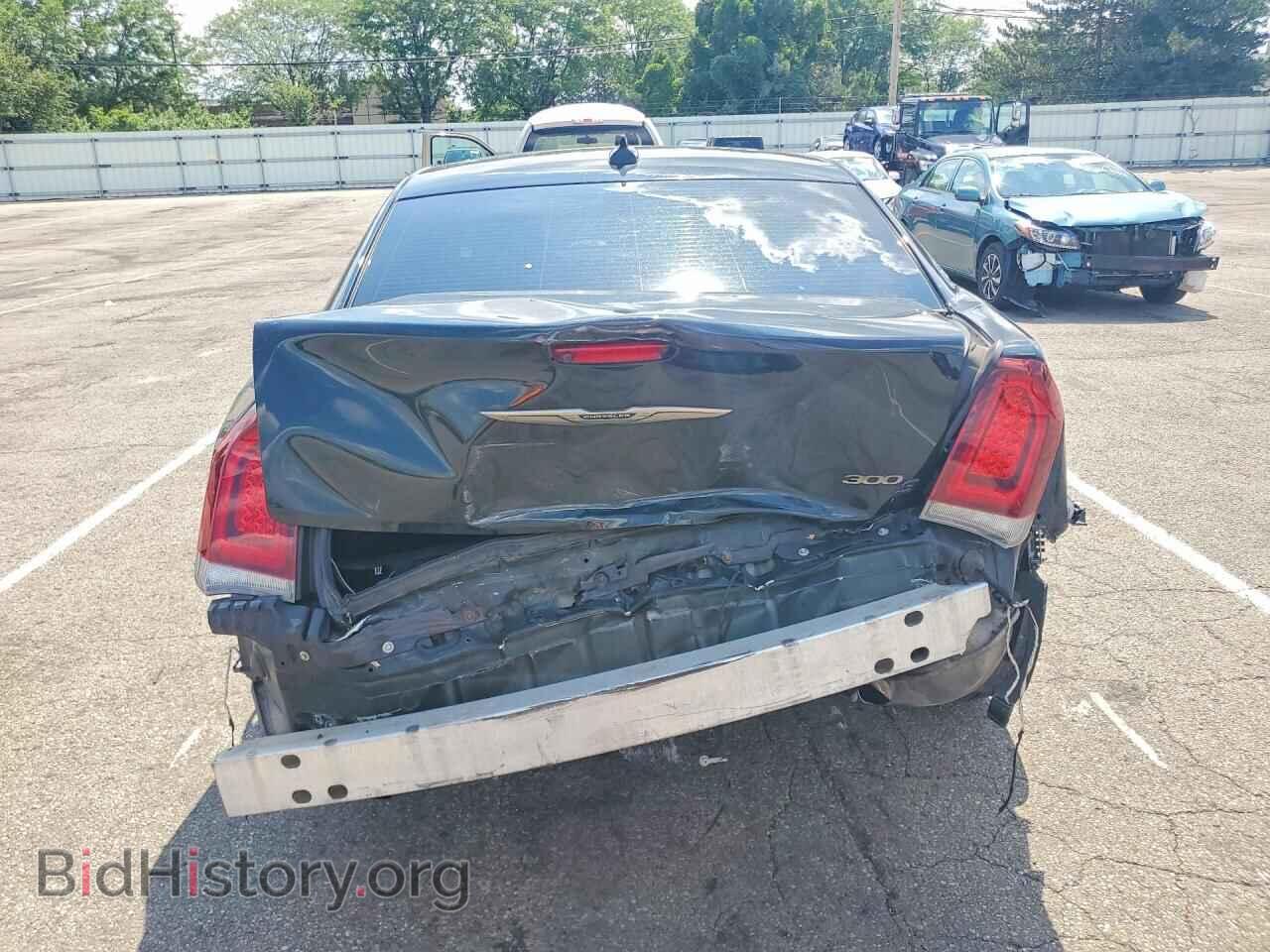 2016 CHRYSLER 300 - VIN: 2C3CCABG0GH321096 - Фото 6