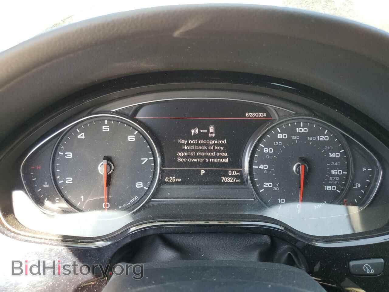 2011 AUDI A8 - VIN: WAURVAFD8BN017088 - Фото 9