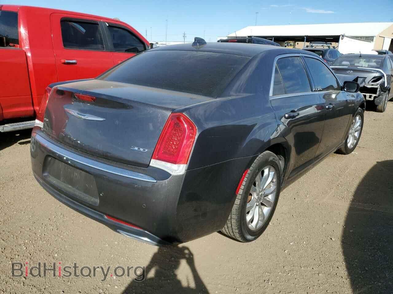2016 CHRYSLER 300 - VIN: 2C3CCARG1GH278409 - Фото 4