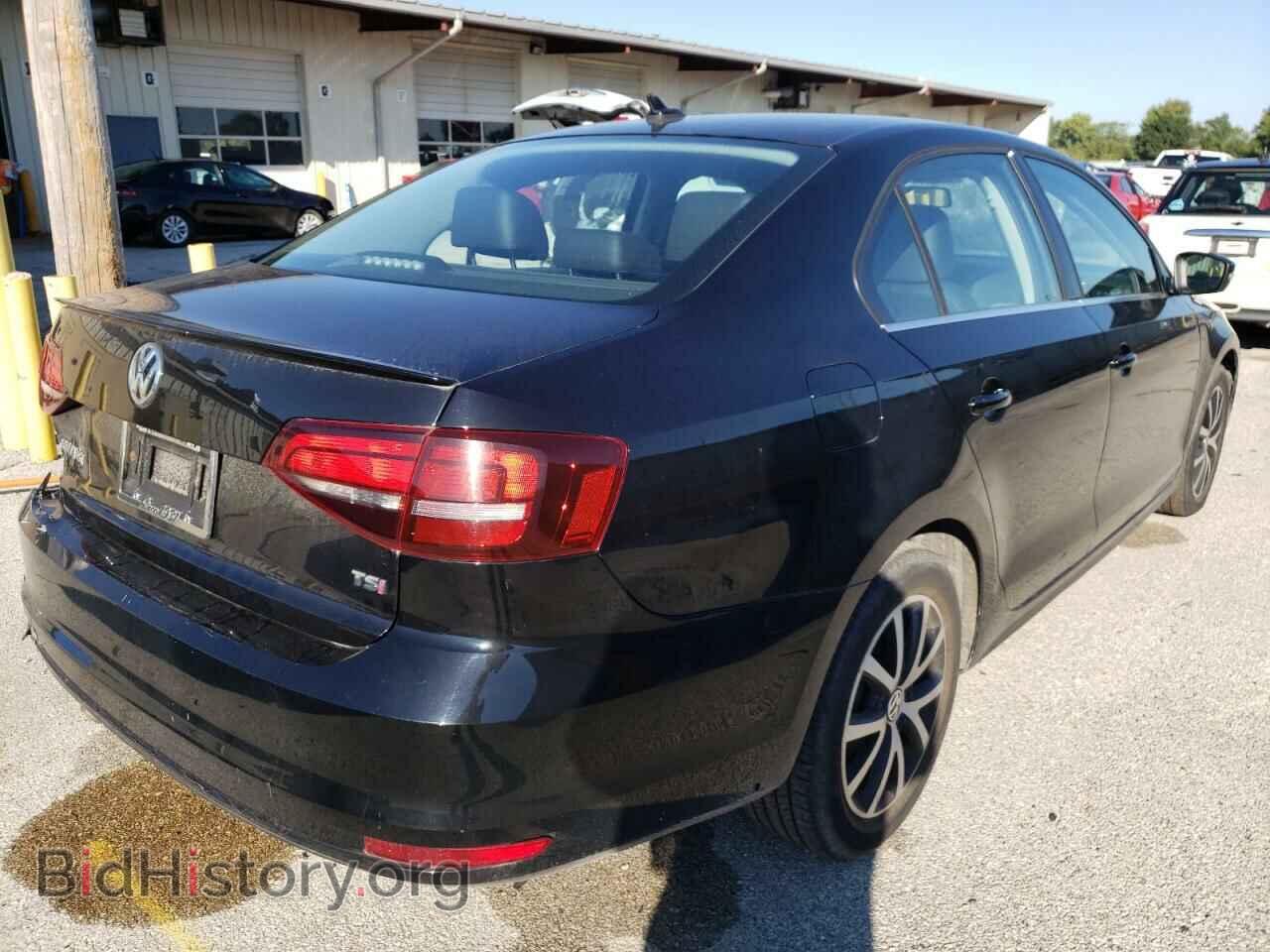 2017 VOLKSWAGEN JETTA - VIN: 3VWDB7AJ7HM269484 - Фото 4