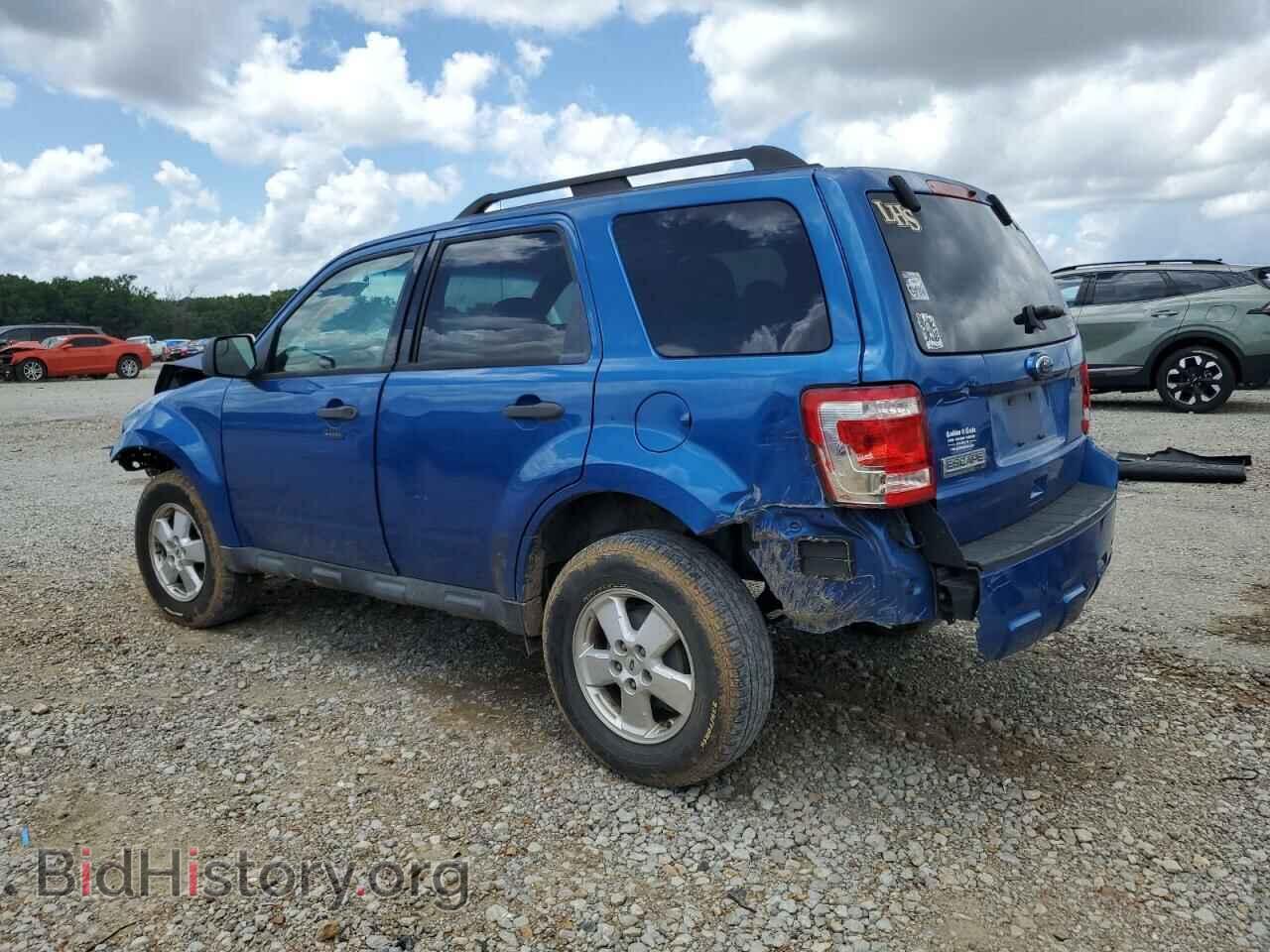 2011 FORD ESCAPE - VIN: 1FMCU0D71BKA26912 - Фото 2