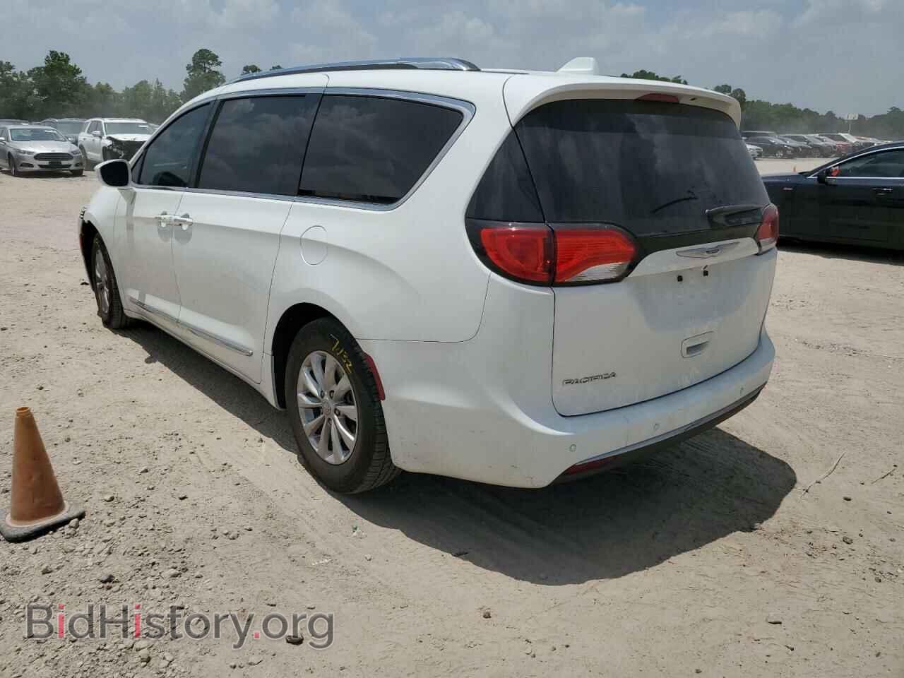 2018 CHRYSLER PACIFICA - VIN: 2C4RC1BGXJR211681 - Фото 2