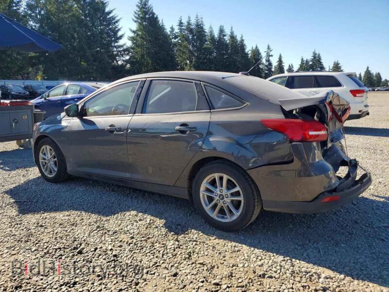 2018 Ford FOCUS (VIN 1FADP3F23JL204014) — photo 2 of 12